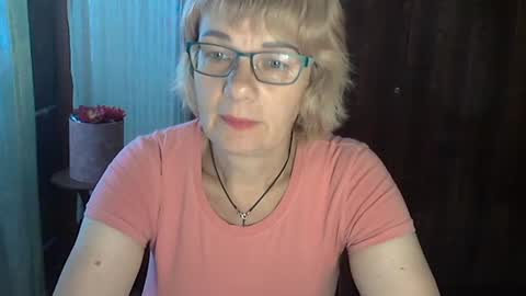Olivia Mia online show from August 16, 11:36 am