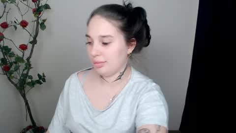 olivia_red_ online show from May 25, 8:42 pm