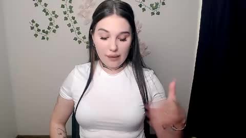 olivia_red_ online show from June 3, 8:01 pm