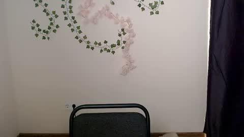 olivia_red_ online show from June 9, 9:43 pm