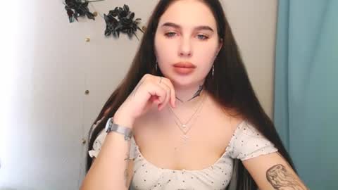 olivia_red_ online show from July 24, 1:36 pm