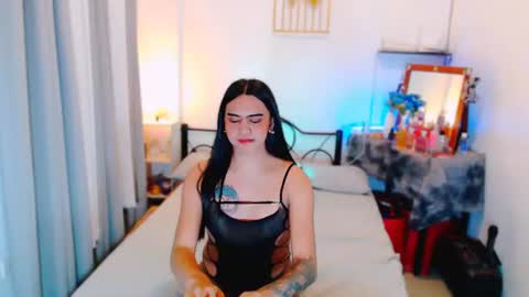 olivia_xxo online show from August 7, 12:38 pm