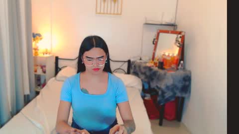 olivia_xxo online show from August 12, 2:25 am
