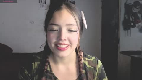 oliviabluee10 online show from July 11, 12:05 am