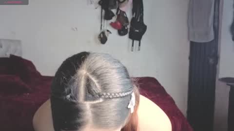 oliviabluee10 online show from July 17, 3:28 am