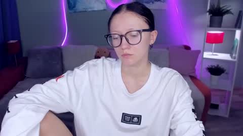 OliviaGorgeous online show from August 16, 10:41 am