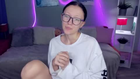 OliviaGorgeous online show from August 16, 11:47 am
