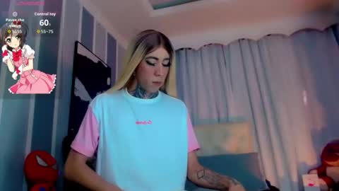 oliviahot01 online show from August 12, 1:13 pm