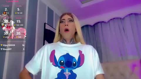 oliviahot01 online show from August 14, 5:44 am