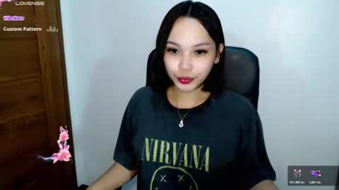 oliviahutton online show from July 28, 6:52 am