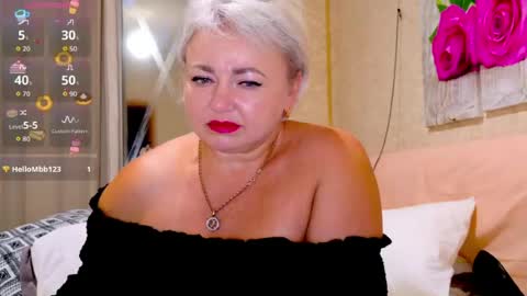 oliviaparadise online show from August 14, 5:16 pm