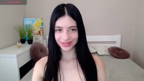 oliviarichi online show from July 26, 10:42 am