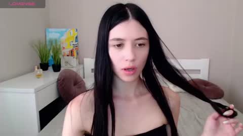 oliviarichi online show from July 26, 12:21 pm
