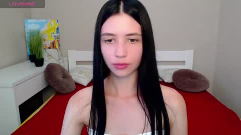 oliviarichi online show from August 9, 1:12 pm