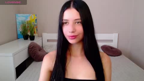 oliviarichi online show from August 16, 9:13 am
