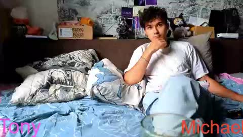 Tony online show from August 11, 7:43 am