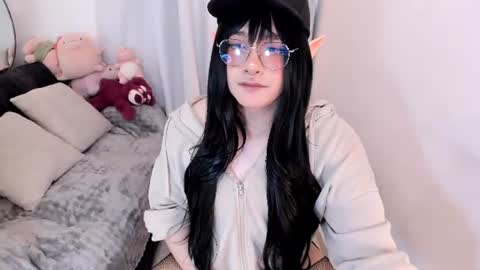 Omori Chan   online show from August 3, 4:25 pm