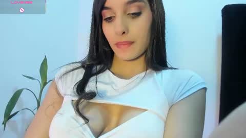 Laura online show from August 1, 3:12 am