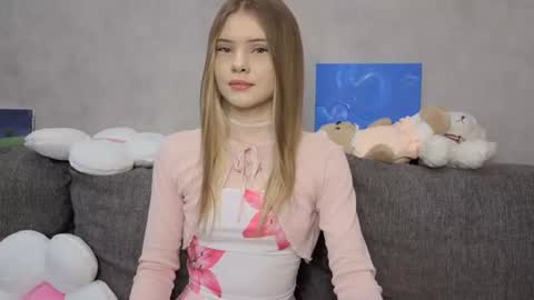 Eva online show from August 9, 2:29 pm