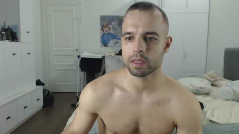 onebestlover online show from August 8, 6:19 pm