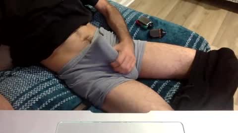 onehitwonder21 online show from July 19, 1:51 am