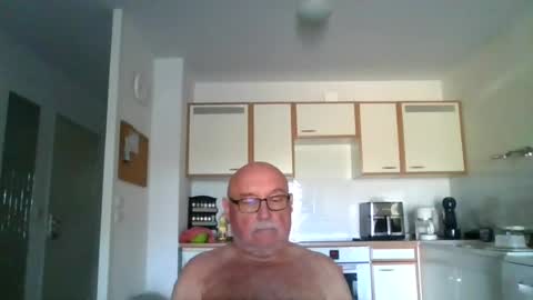 Onemoretimebis online show from July 24, 7:00 am