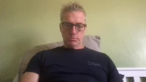 onenortiboy online show from August 10, 11:33 am