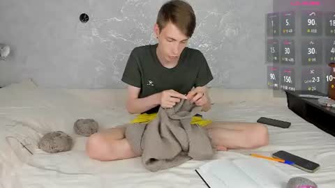 Erick  online show from August 7, 3:17 am