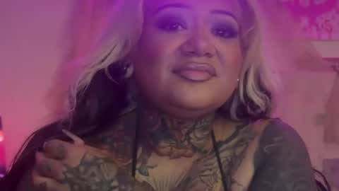Avery Lee online show from August 3, 9:55 pm