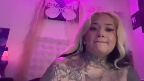 Avery Lee online show from August 7, 2:50 pm