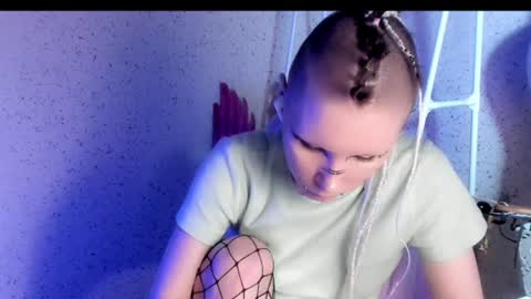 Onyx online show from August 4, 5:54 pm