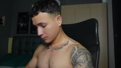 onyx_voss online show from August 13, 11:46 am