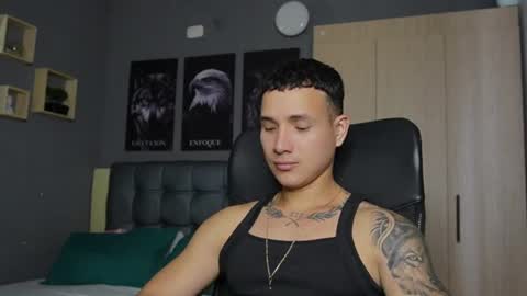 onyx_voss online show from August 13, 8:23 pm
