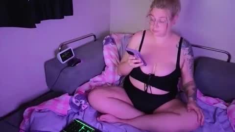 MISS ONYX online show from May 27, 1:07 am