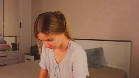 Mary online show from July 24, 11:24 am