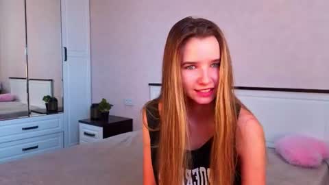 Mary online show from July 30, 8:21 am
