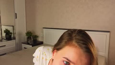 Mary online show from August 13, 9:23 am