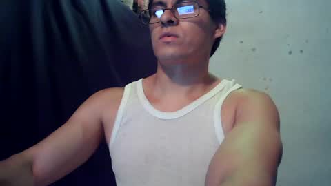 oomaurooo online show from July 23, 9:00 am