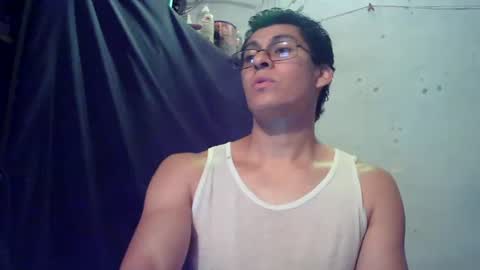 oomaurooo online show from August 6, 2:43 am