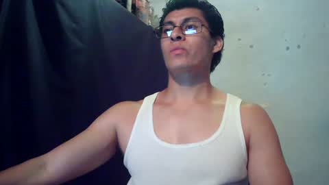 oomaurooo online show from August 9, 8:04 am