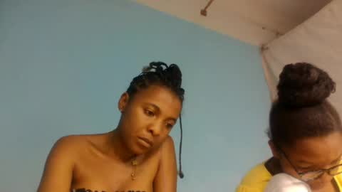 ooooranorosoa online show from August 14, 8:45 pm