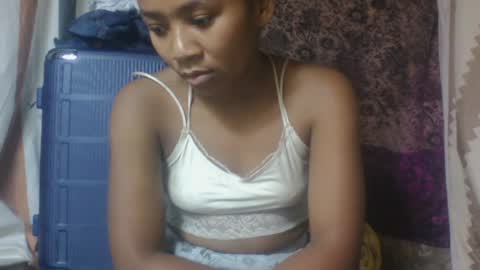 oooozafiette online show from July 23, 9:39 pm