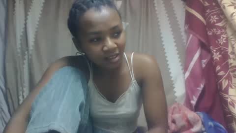 oooozafiette online show from July 24, 7:28 pm