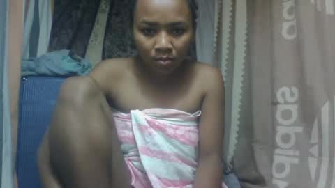oooozafiette online show from July 30, 11:39 am