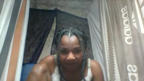 oooozafiette online show from August 8, 9:42 am