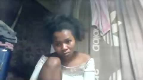 oooozafiette online show from August 10, 8:49 am