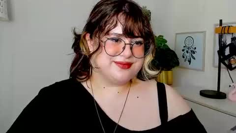 OpheliaLush online show from August 11, 6:48 am