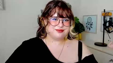 OpheliaLush online show from August 11, 7:54 am