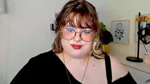 OpheliaLush online show from August 11, 10:39 am