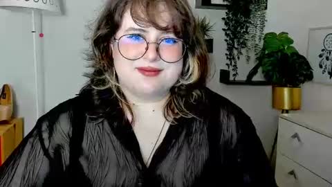 OpheliaLush online show from August 17, 5:34 am